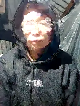 nui-show online show from November 20, 9:58 pm