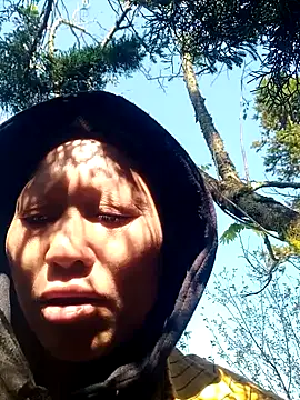 nui-show online show from December 19, 3:46 am