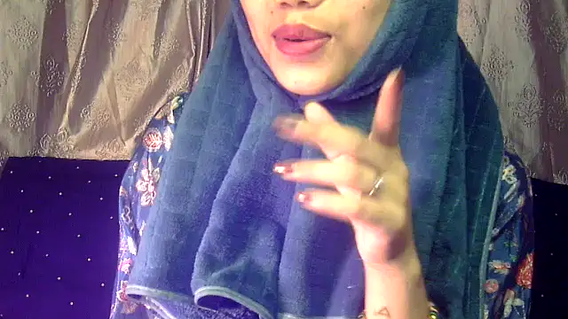 Snapshot of fairyy_tale chatting on February 11, 8:03 pm fairyy tale online show from February 11, 8:03 pm