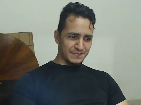 Snapshot of DarkTheKing chatting on October 18, 4:37 am DarkTheKing online show from October 18, 4:37 am