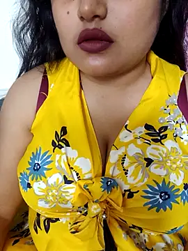 Cuty-Lina online show from November 19, 1:22 pm