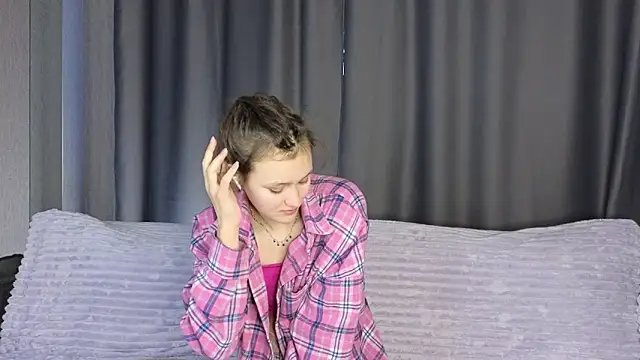 FoxFever online show from December 14, 6:19 am