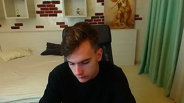 BradyFlint online show from November 14, 5:17 am