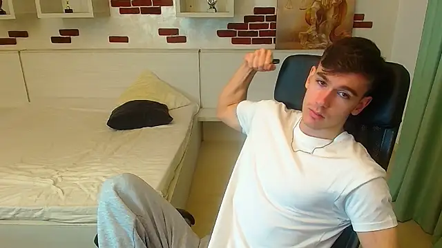 BradyFlint online show from December 5, 6:11 am