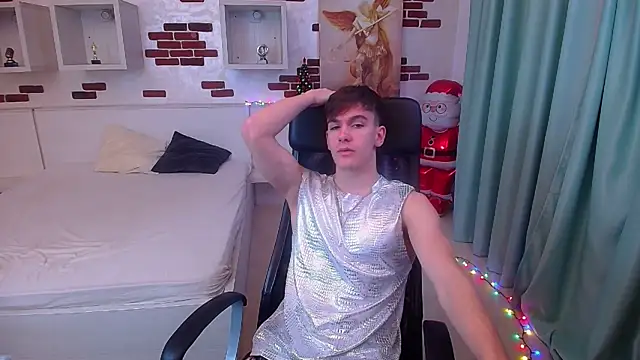 BradyFlint online show from December 17, 5:24 am