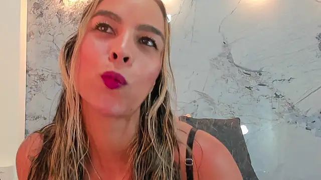 Karina chastillo online show from April 22, 11:34 am