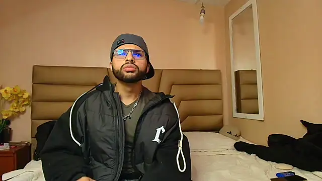 Snapshot of jadeandsamuel chatting on November 30, 5:55 am jadeandsamuel online show from November 30, 5:55 am