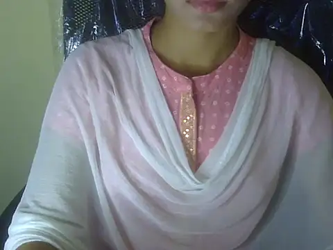 Snapshot of Shezi_N chatting on November 1, 10:50 am Shezi N online show from November 1, 10:50 am