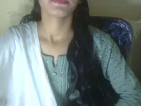 Snapshot of Shezi_N chatting on November 26, 12:39 pm Shezi N online show from November 26, 12:39 pm