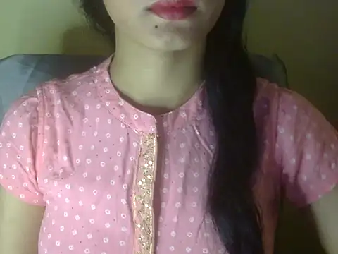 Snapshot of Shezi_N chatting on April 26, 10:13 am Shezi N online show from April 26, 10:13 am