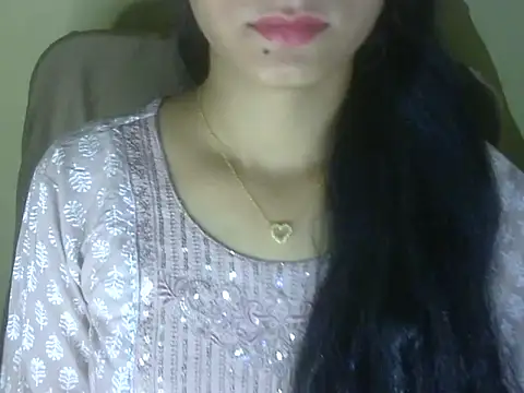 Snapshot of Shezi_N chatting on June 17, 3:13 pm Shezi N online show from June 17, 3:13 pm