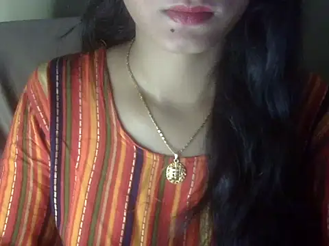 Snapshot of Shezi_N chatting on June 29, 1:22 pm Shezi N online show from June 29, 1:22 pm