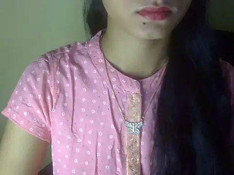 Snapshot of Shezi_N chatting on July 17, 1:40 pm Shezi N online show from July 17, 1:40 pm