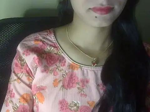 Snapshot of Shezi_N chatting on July 19, 1:59 pm Shezi N online show from July 19, 1:59 pm