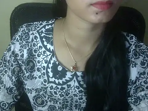 Snapshot of Shezi_N chatting on July 21, 12:51 pm Shezi N online show from July 21, 12:51 pm