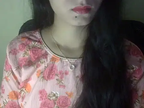 Snapshot of Shezi_N chatting on July 27, 2:13 pm Shezi N online show from July 27, 2:13 pm