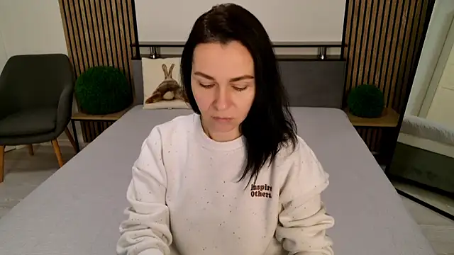 DitaNoir online show from February 26, 7:18 am