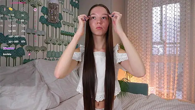 Snapshot of MayaHjelm chatting on November 9, 4:33 am MayaHjelm online show from November 9, 4:33 am