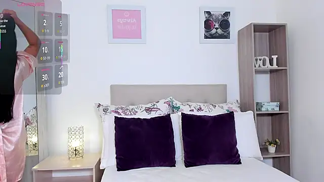 Snapshot of mia_canoo chatting on November 11, 4:40 pm mia canoo online show from November 11, 4:40 pm