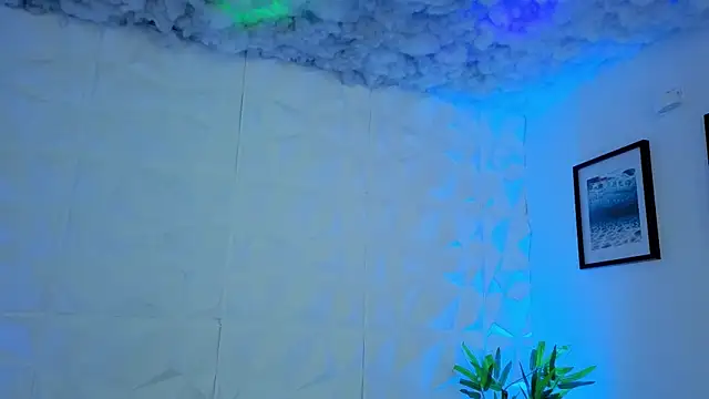 Snapshot of Rynka_ chatting on December 5, 11:30 am Rynka online show from December 5, 11:30 am