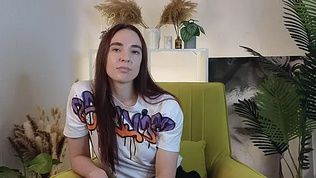 Snapshot of JiOverkamp chatting on October 17, 1:46 pm JiOverkamp online show from October 17, 1:46 pm