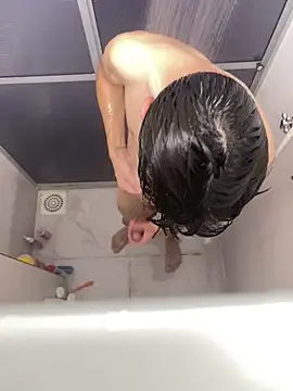 Snapshot of leozin01 chatting on October 29, 12:18 pm leozin01 online show from October 29, 12:18 pm