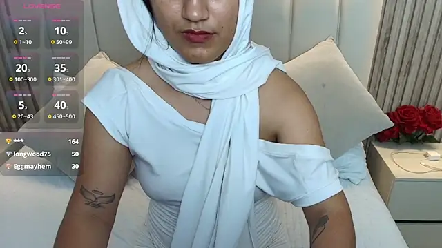 Snapshot of Aziz_daud chatting on October 22, 12:22 am Aziz daud online show from October 22, 12:22 am