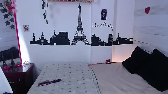 petite coral online show from April 30, 3:24 am