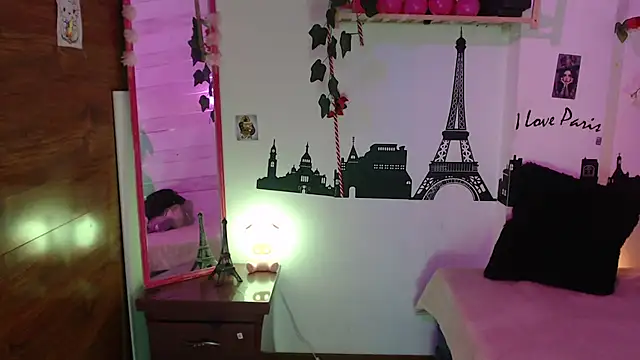 petite coral online show from June 10, 2:12 am