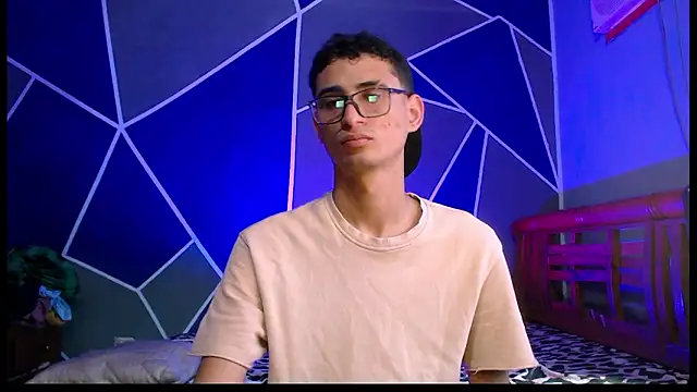 gsusss feet online show from February 2, 6:50 pm