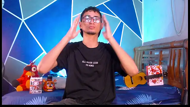 gsusss feet online show from April 8, 3:12 pm