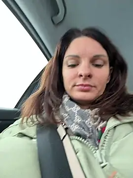 Snapshot of kinkysarahx chatting on January 10, 12:07 pm kinkysarahx online show from January 10, 12:07 pm