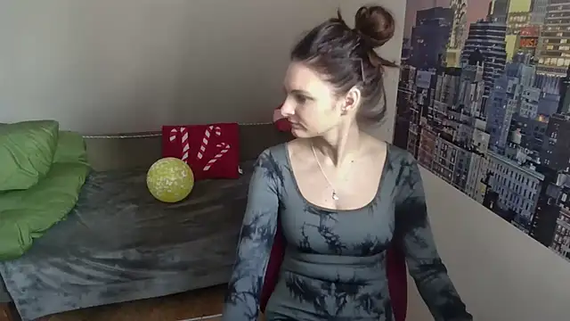 Snapshot of kinkysarahx chatting on January 18, 12:20 pm kinkysarahx online show from January 18, 12:20 pm