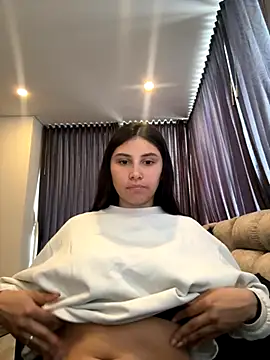 Snapshot of RollinGirl_ chatting on October 21, 3:46 pm RollinGirl  online show from October 21, 3:46 pm