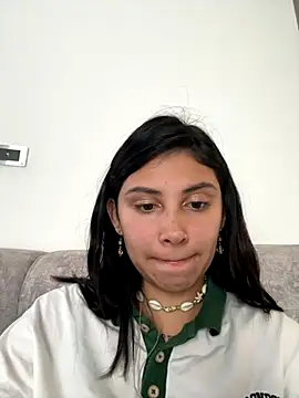 Snapshot of RollinGirl_ chatting on October 23, 6:17 pm RollinGirl  online show from October 23, 6:17 pm