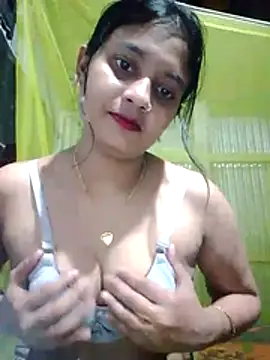 Snapshot of sexylive1100 chatting on November 4, 10:09 pm sexylive1100 online show from November 4, 10:09 pm