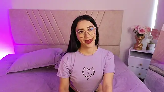 GabbieHill online show from October 28, 8:11 pm