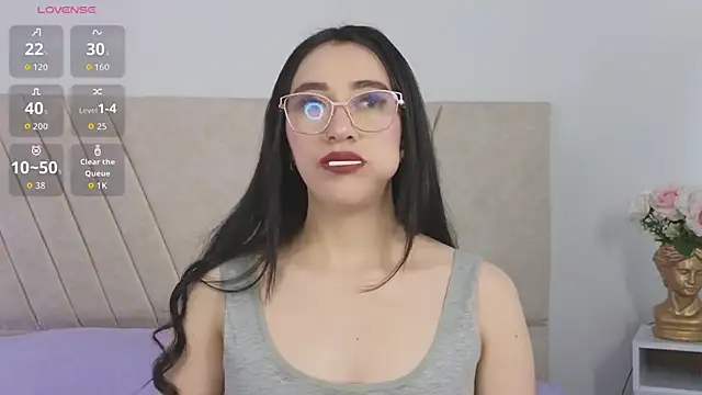 GabbieHill online show from November 5, 8:09 pm