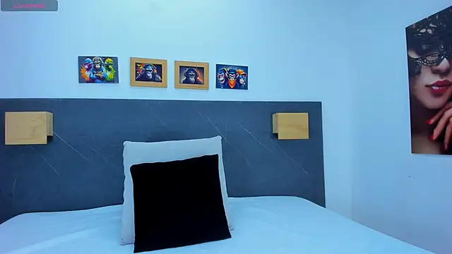 iamdoll online show from April 21, 7:50 pm