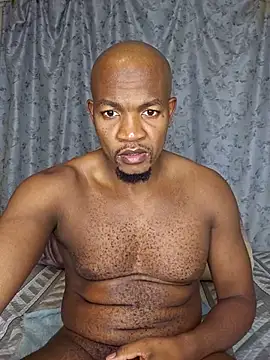 sgid8192 online show from April 17, 8:01 pm