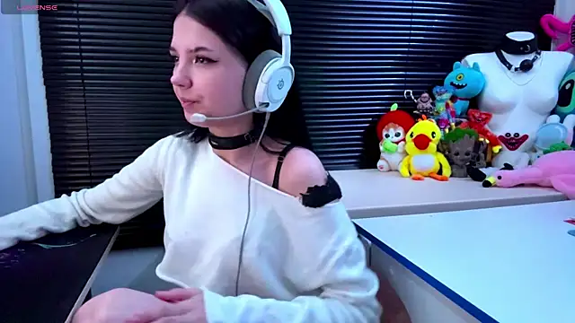 HanaMantanaDell online show from October 19, 1:12 pm