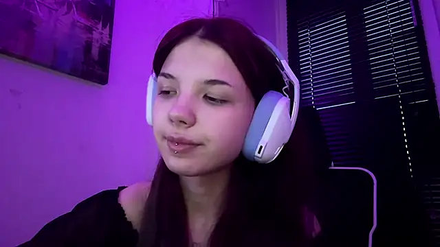 HanaMantanaDell online show from April 30, 4:46 pm