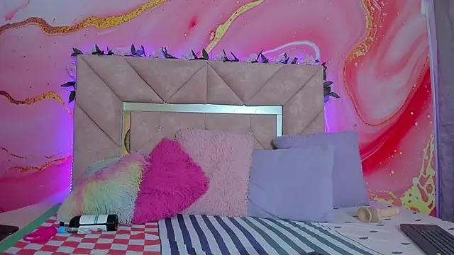 mia  blaze   online show from November 7, 3:06 am