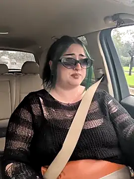 ImKatMeow online show from April 21, 5:06 pm