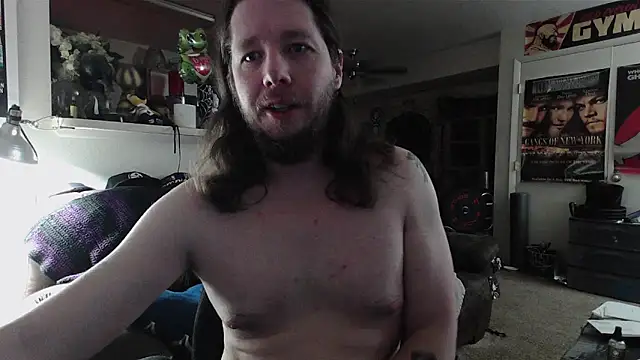 biggerisbetter12 online show from April 17, 2:03 am