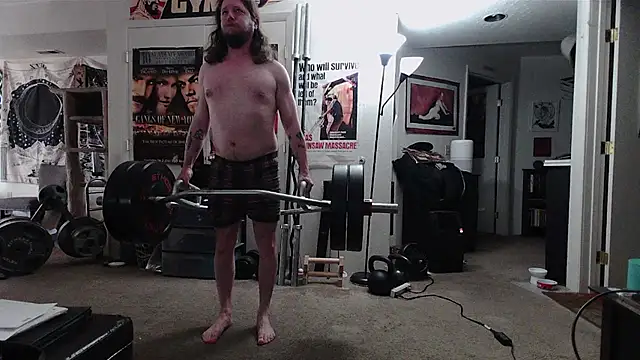 biggerisbetter12 online show from April 17, 2:09 pm