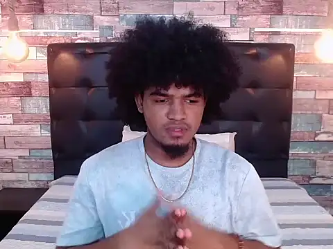 JaicobJones online show from October 18, 1:30 am