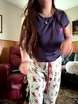 adriannbelle online show from November 3, 7:48 pm