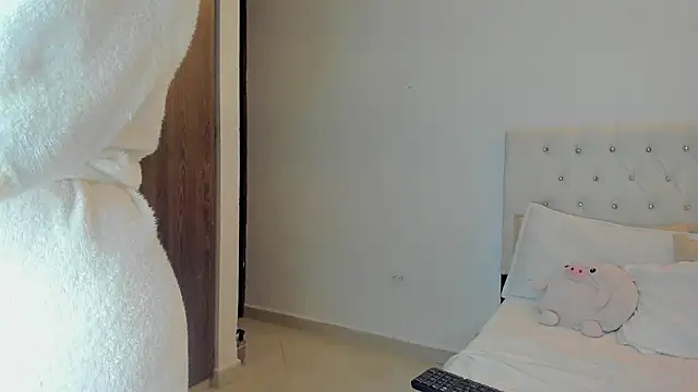 goddessfeetxx online show from April 21, 7:28 pm