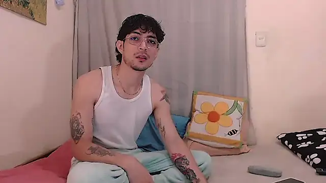 Gaia 16 online show from February 19, 5:53 pm